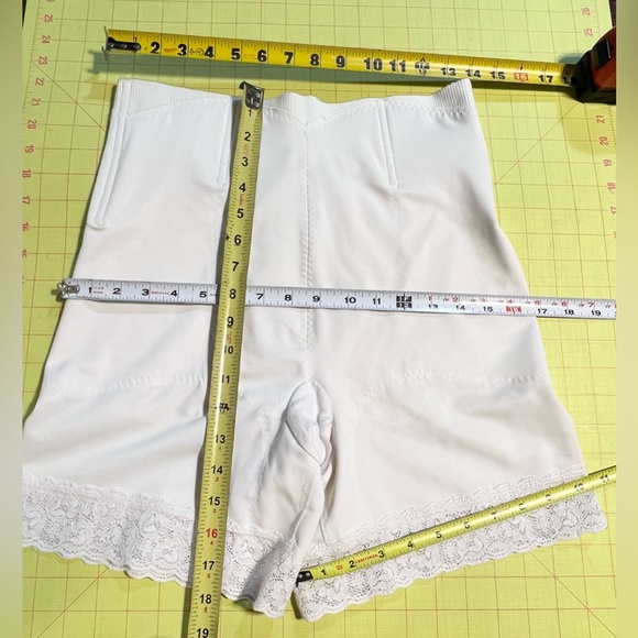 VINTAGE bloomers girdle shapewear lingerie shorts spandex stretchy garter 70s - Picture 8 of 11